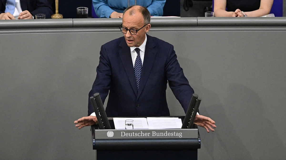 Μερτς: «Η Γερμανία θα αποκτήσει τον ισχυρότερο στρατό στην Ευρώπη» – Φοροαπαλλαγές στις υπερωρίες, εργασία μετά τα 67 και αλλαγές σε μετανάστευση και αγορά εργασίας