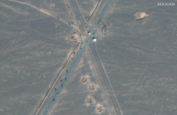 Νέες δορυφορικές εικόνες αποκαλύπτουν αυξημένη κινητικότητα στο πυρηνικό συγκρότημα του Φορντό πριν το χτύπημα των Αμερικανών