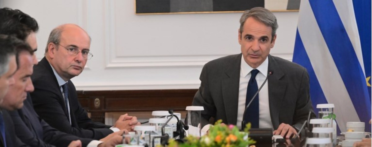 Με σαφές μήνυμα για την ανάγκη εξυγίανσης των κρατικών δομών και την απομάκρυνση παλαιοκομματικών νοοτροπιών, ο πρωθυπουργός Κυριάκος