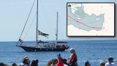 Προβλήματα εντοπίζονται τα τελευταία λεπτά στην live μετάδοση της πορείας του πλοίου Madleen, το οποίο μεταφέρει ανθρωπιστική βοήθεια