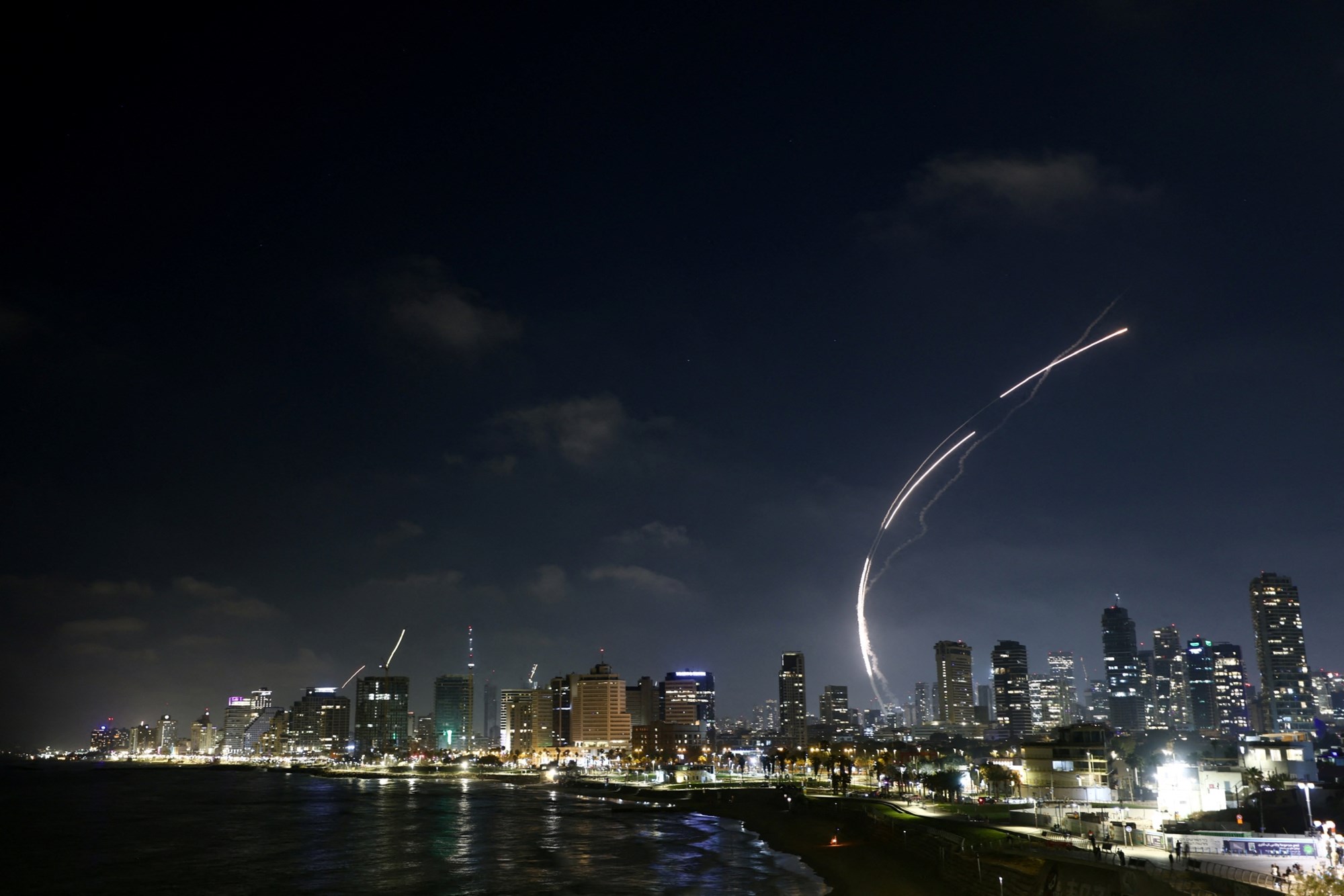 Η κλιμάκωση της σύρραξης μεταξύ Ιράν και Ισραήλ αποκάλυψε με τον πλέον δραματικό τρόπο τα στρατηγικά και επιχειρησιακά ελλείμματα