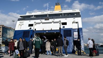 Η ακτοπλοϊκή πραγματικότητα στην Ελλάδα μοιάζει πλέον να φλερτάρει με τη φαρσοκωμωδία. Μπορεί για έναν Νορβηγό ή έναν Δανό τουρίστα