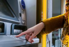 Με την έλευση του καλοκαιριού και την αύξηση των μετακινήσεων, πολλοί πολίτες αφήνονται στη ραστώνη των διακοπών