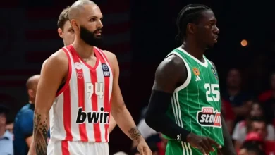 Λίγες ώρες απομένουν για τον κρίσιμο τέταρτο τελικό στο μπάσκετ ανάμεσα σε Ολυμπιακό και Παναθηναϊκό, και το κλίμα είναι ήδη τεταμένο.