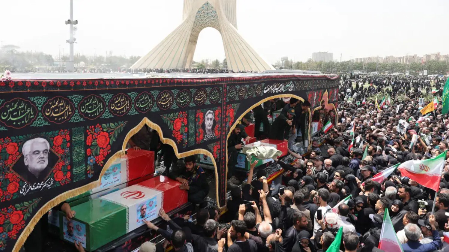 Στους 935 ανέρχονται οι νεκροί στο Ιράν μετά τον σφοδρό 12ήμερο πόλεμο με το Ισραήλ, σύμφωνα με τον τελευταίο επίσημο απολογισμό