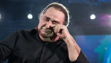 «Να μείνεις δίπλα στην οικογένειά μου»: Η συγκλονιστική τελευταία επιθυμία του Βασίλη Καρρά – Όσα αποκάλυψε ο μάνατζέρ του για τον άνθρωπο πίσω από τον θρύλο