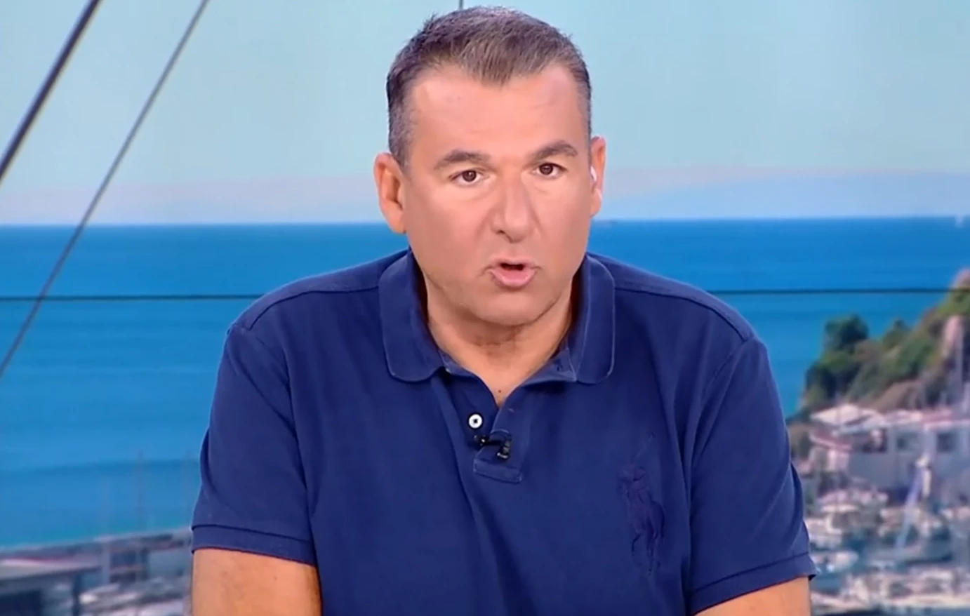 Έξαλλος ο Γιώργος Λιάγκας με τη Μεσσαροπούλου: «Με κρίνουν για σεμνότητα άνθρωποι που μαθαίνω γι’ αυτούς... τέρατα!»