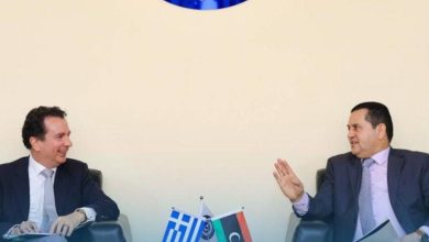 Η ένταση μεταξύ Ελλάδας και Λιβύης κλιμακώνεται, καθώς οι δύο πλευρές ανταλλάσσουν αιχμηρές διπλωματικές κινήσεις και δηλώσεις με φόντο