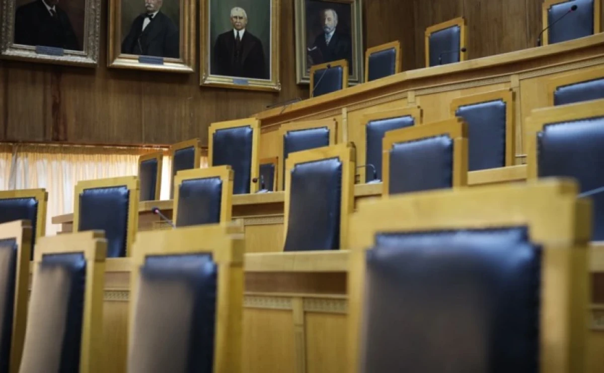 Οι δικαστές και οι εισαγγελείς δεν θα λάβουν 13ο και 14ο μισθό. Το Μισθοδικείο ομόφωνα απέρριψε προσφυγή δικαστικού λειτουργού