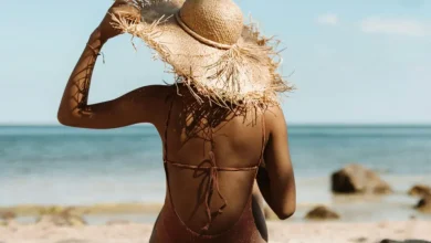 Αντηλιακό: Μπορεί να μας σώζει από τον καρκίνο του δέρματος, αλλά μήπως είναι η αιτία για άλλου είδους καρκίνο; Αυτό πραγματεύονται