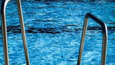 Τραγωδία στη Ρόδο: «Γυρνούσα να φέρω την πετσέτα» περιγράφει η γιαγιά της μικρούλας που πνίγηκε στην πισίνα