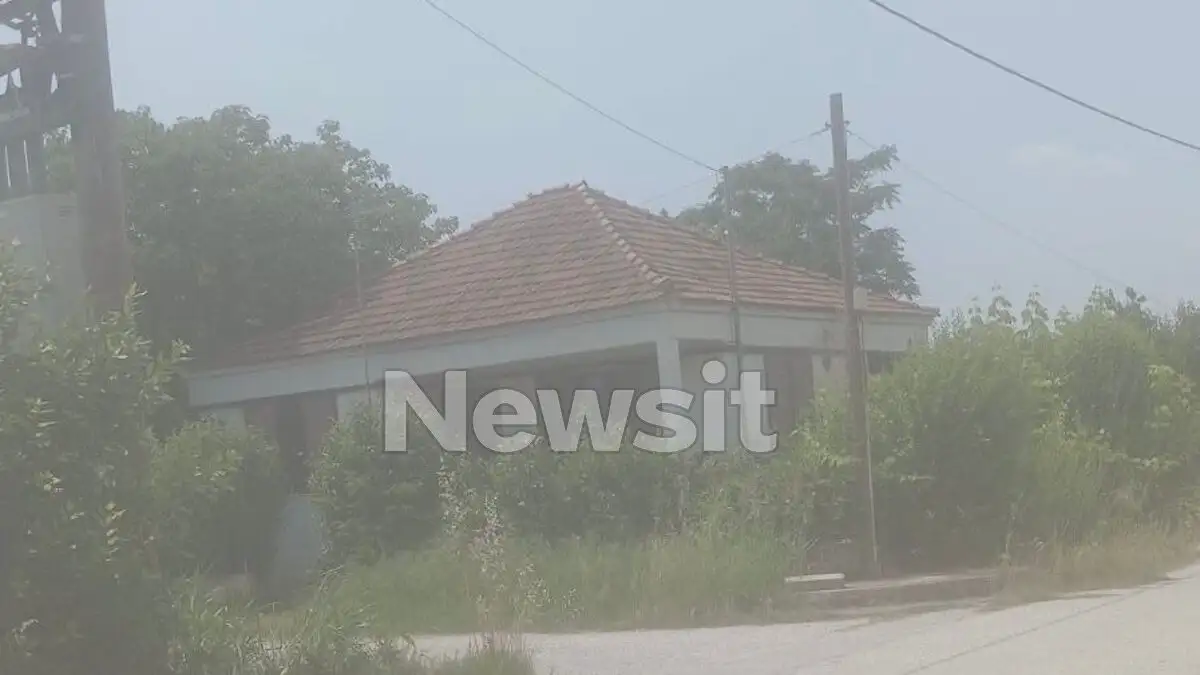 Οικογενειακή τραγωδία σημειώθηκε στα Τρίκαλα, καθώς νεκροί βρέθηκαν μια 83χρονη κατάκοιτη μητέρα και ο 55χρονος γιος της στο χωριό