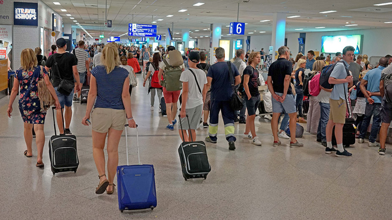 Σοβαρό πλήγμα για τον ελληνικό τουρισμό η αναστολή πτήσεων από το Ισραήλ λόγω κρίσης με το Ιράν