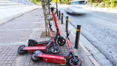 Αμέτρητα και πολύ σοβαρά είναι τα τροχαία που γίνονται στη χώρα μας και με θύματα νεαρούς που επιβαίνουν ηλεκτρικά πατίνια.