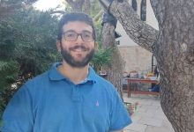 Θλίψη έχει προκαλέσει στην Πάτρα η ξαφνική απώλεια του 36χρονου Αναστάσιου Θάνου, γιου του γνωστού παιδιάτρου Δημήτρη Θάνου.