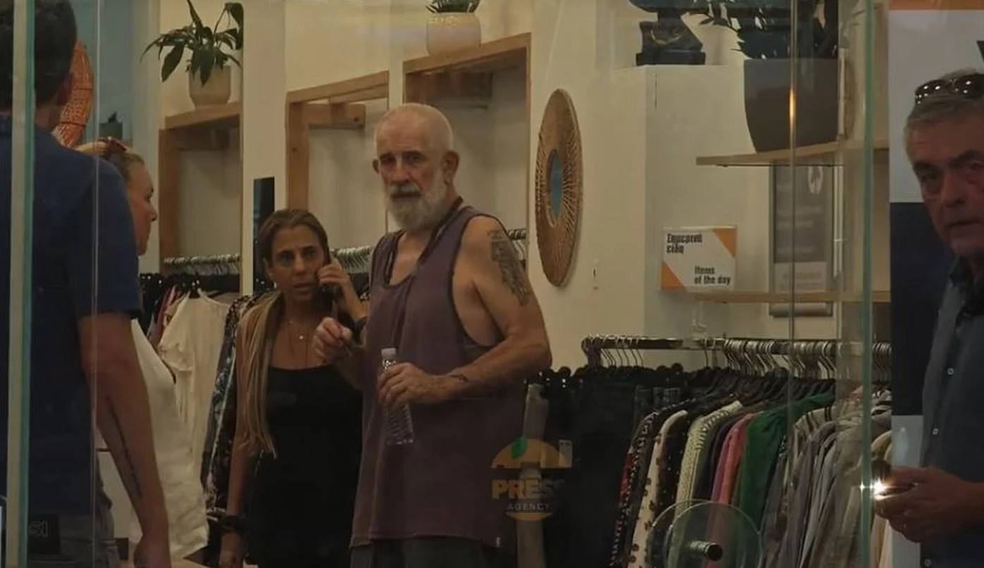 Σκηνές αγωνίας εκτυλίχθηκαν το απόγευμα της Παρασκευής στην καρδιά της Αθήνας, όταν ξέσπασε φωτιά σε πολυκατοικία επί της οδού Πατησίων