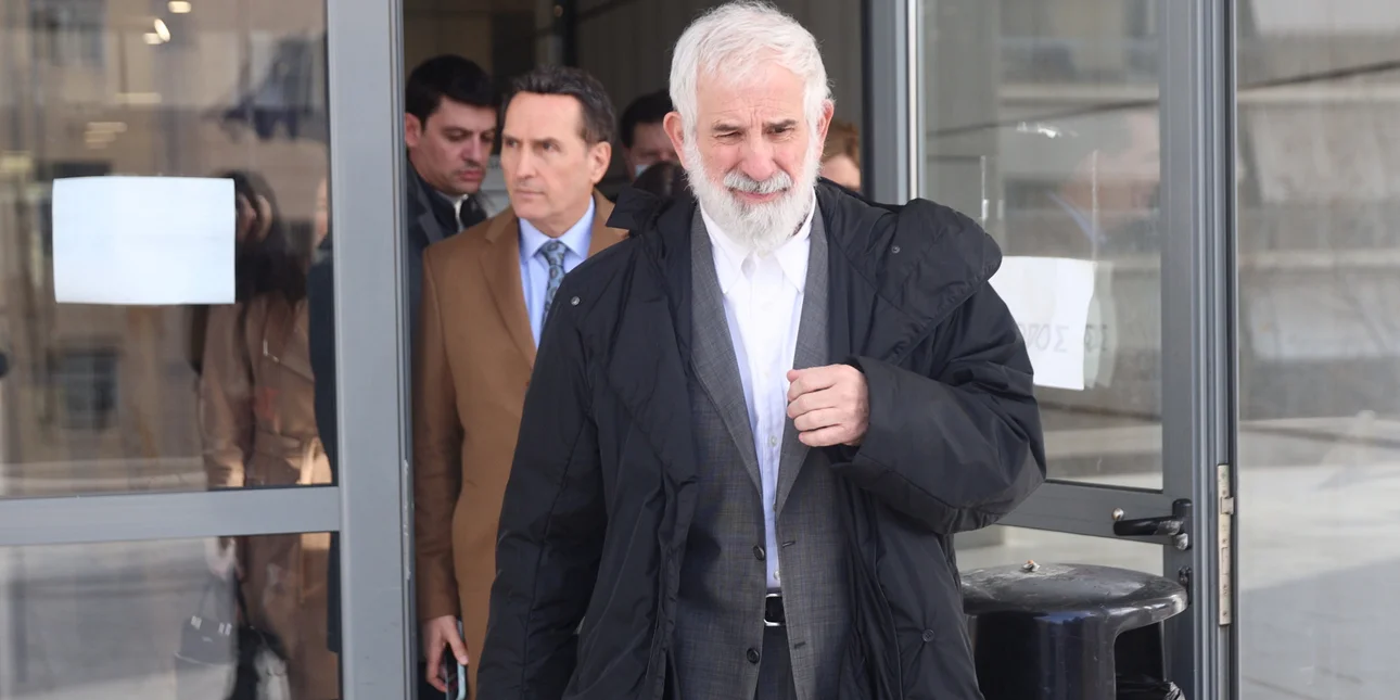 Ποινή φυλάκισης τριών ετών στον Πέτρο Φιλιππίδη με τριετή αναστολή επέβαλε το Μικτό Ορκωτό Εφετείο.