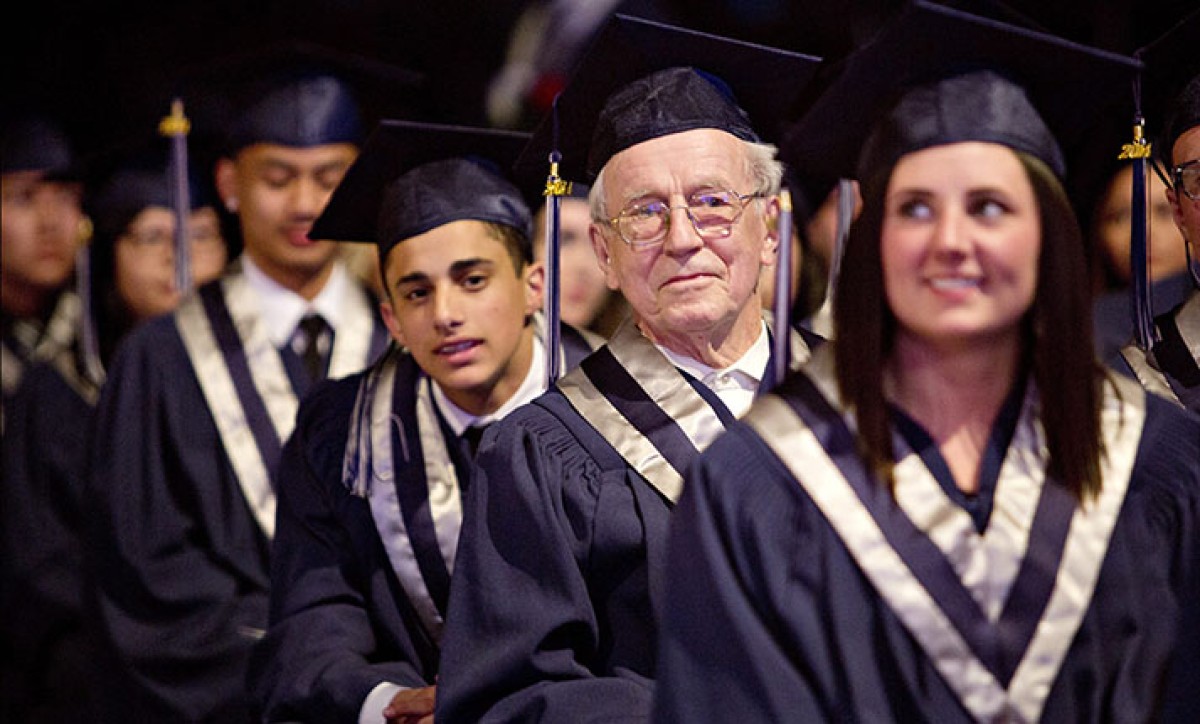 Φοιτητές εγγεγραμμένοι επί… 75 χρόνια αποκαλύπτει η έρευνα του υπουργείου Παιδείας στις λίστες των πανεπιστημίων.