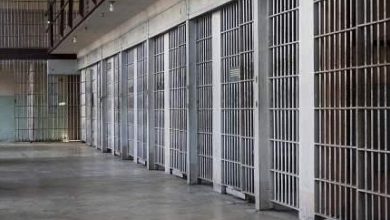 Σαρωτικές αστυνομικές έρευνες πραγματοποιήθηκαν τα ξημερώματα στο Κατάστημα Κράτησης Διαβατών, λίγες μόλις ώρες μετά τη σφοδρή έκρηξη