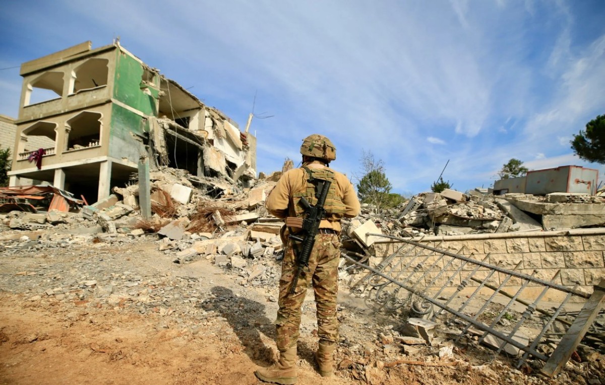 Μια νέα φάση του σκληρού και παρατεταμένου πολέμου μεταξύ Ισραήλ και Χαμάς φαίνεται να ξεκινά, με τον ισραηλινό στρατό να προειδοποιεί