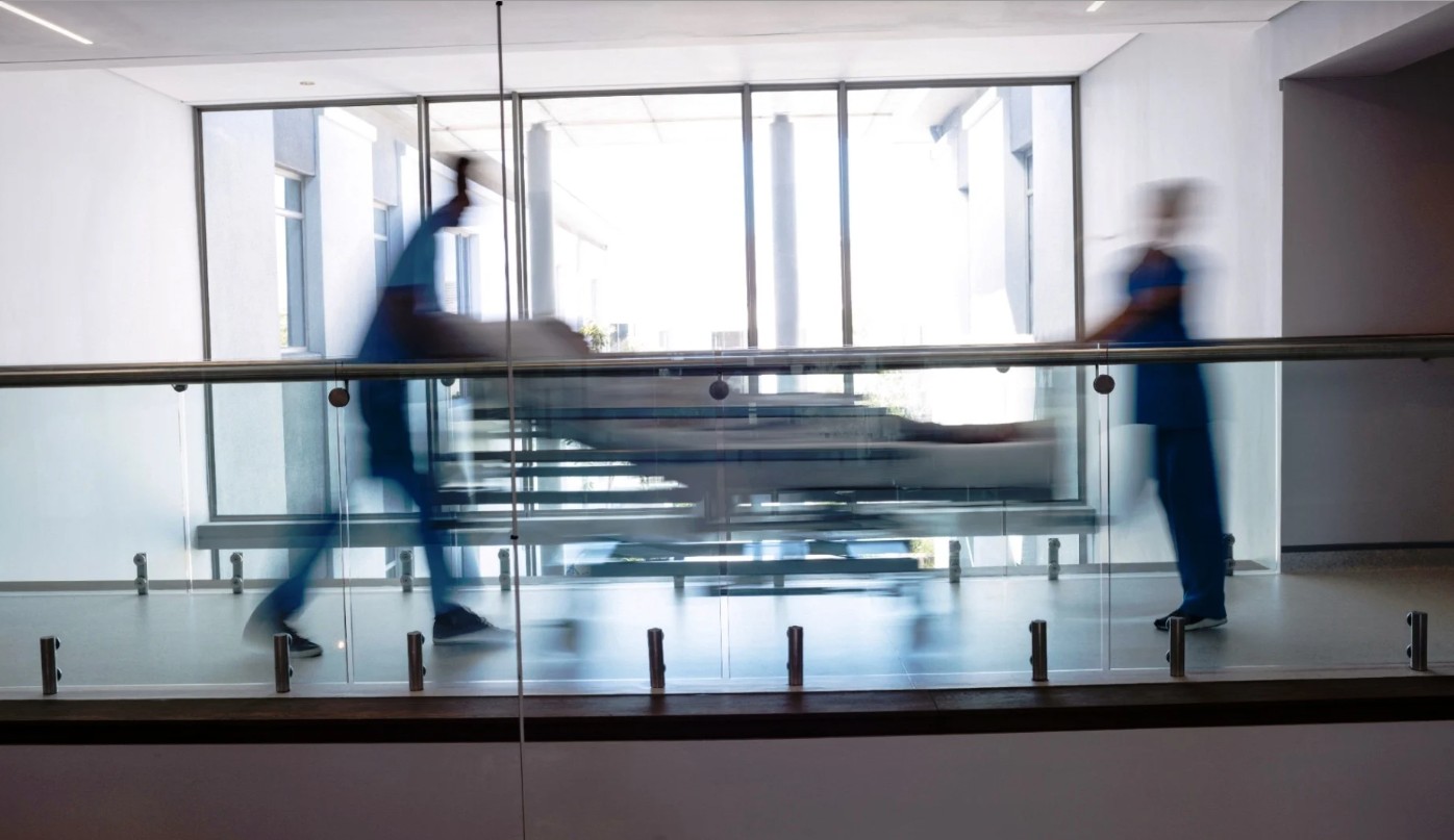 Σοκ προκαλεί η απόφαση του Τριμελούς Πλημμελειοδικείου Λάρισας, που καταδίκασε δύο γιατρούς του Γενικού Νοσοκομείου Λάρισας