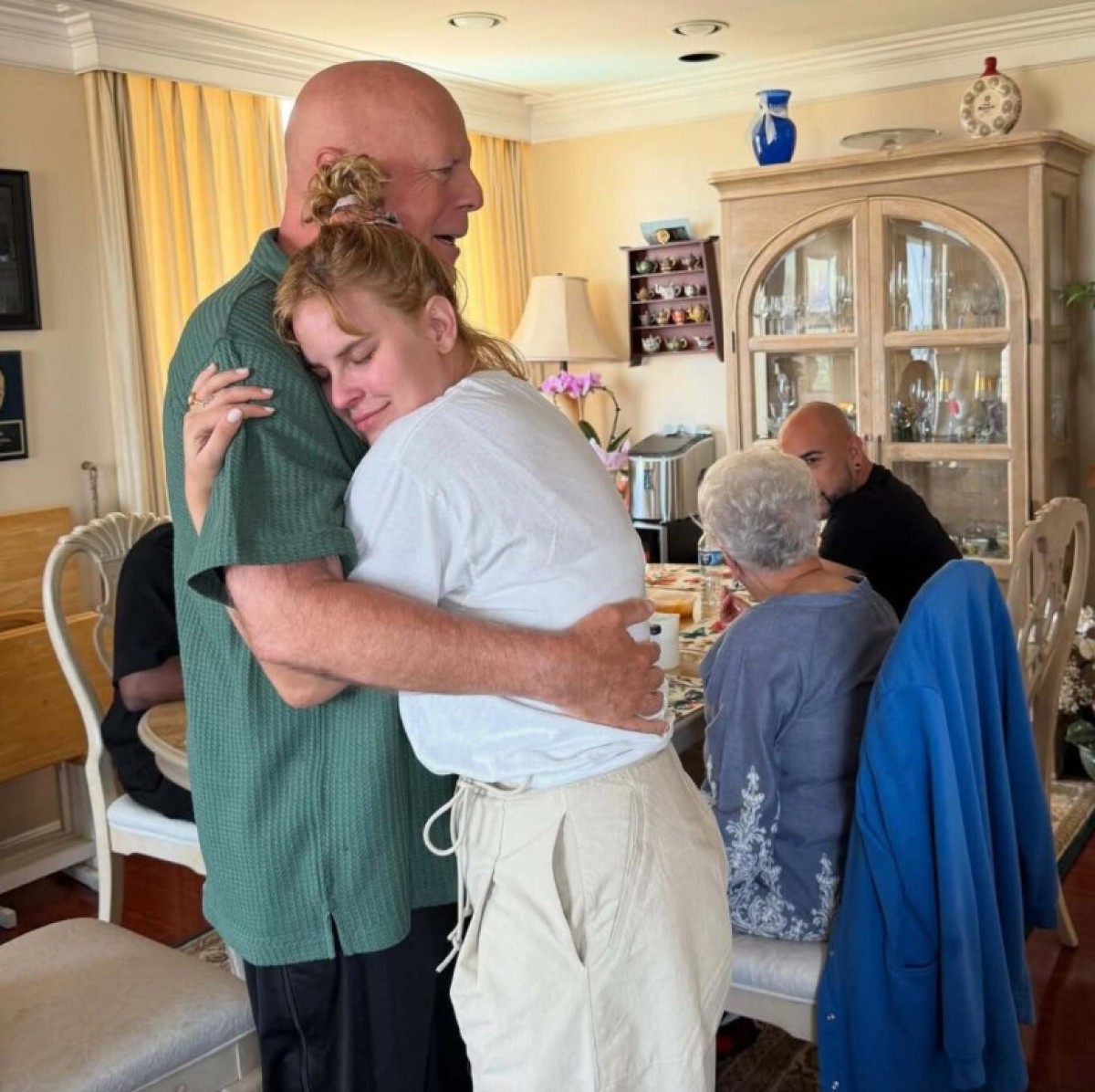 Σύμφωνα με πρόσφατο ρεπορτάζ βρετανικού μέσου, η κατάσταση του Μπρους Γουίλις έχει επιδεινωθεί δραματικά.