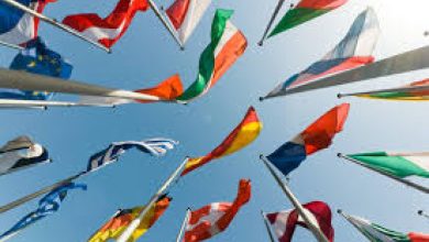 Μετά από μήνες εντάσεων, οι Ηνωμένες Πολιτείες και η Ευρωπαϊκή Ένωση κατέληξαν σε συμφωνία, η οποία προβλέπει την εφαρμογή