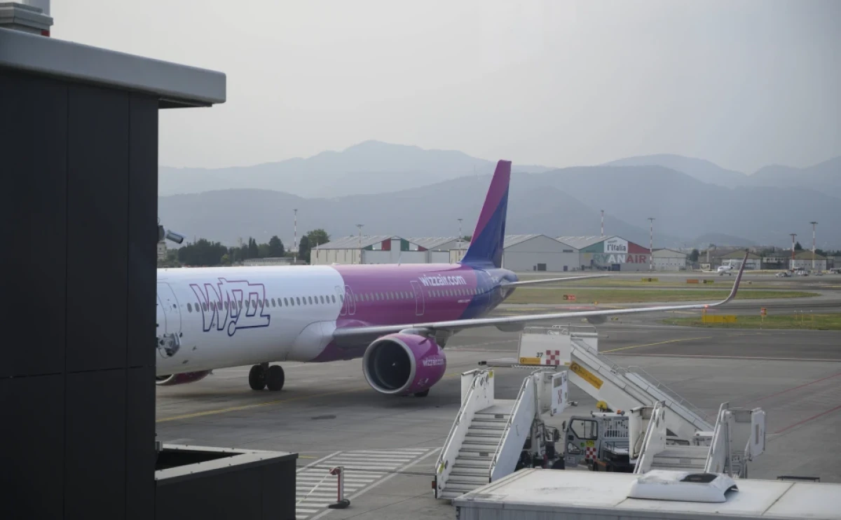 Συναγερμός έχει σημάνει σε κεντρικό αεροδρόμιο της Ιταλίας μετά από ένα δυστύχημα που σημειώθηκε στον διάδρομο προσγείωσης