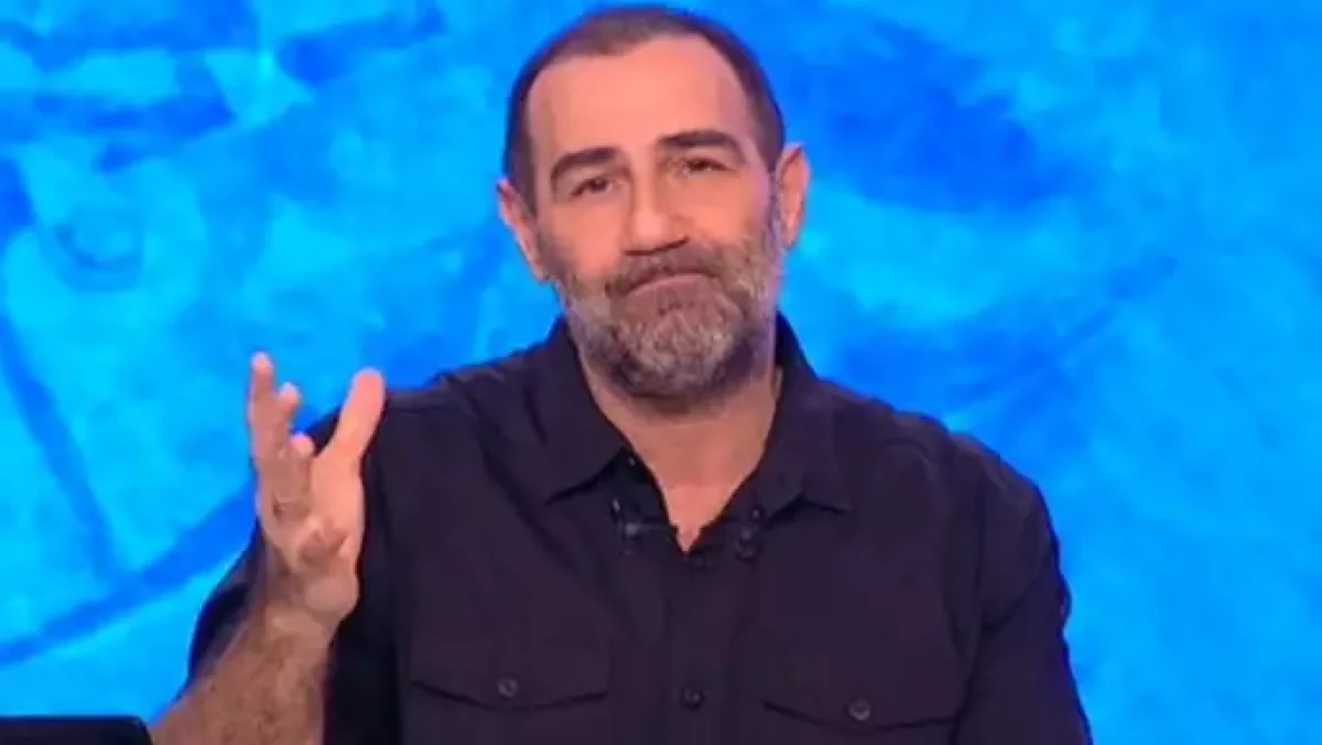 Με μία σκληρή ανάρτηση και με το γνωστό αιχμηρό του ύφος, ο Αντώνης Κανάκης σχολιάζει το... "κουκούλωμα" του σκανδάλου του ΟΠΕΚΕΠΕ