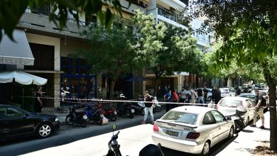 Ανθρωποκυνηγητό εξαπέλυσε η ΕΛ.ΑΣ. για τον εντοπισμό ενός 30χρονου Τούρκου υπηκόου που φέρεται να άνοιξε πυρ μέρα μεσημέρι σε καφετέρια