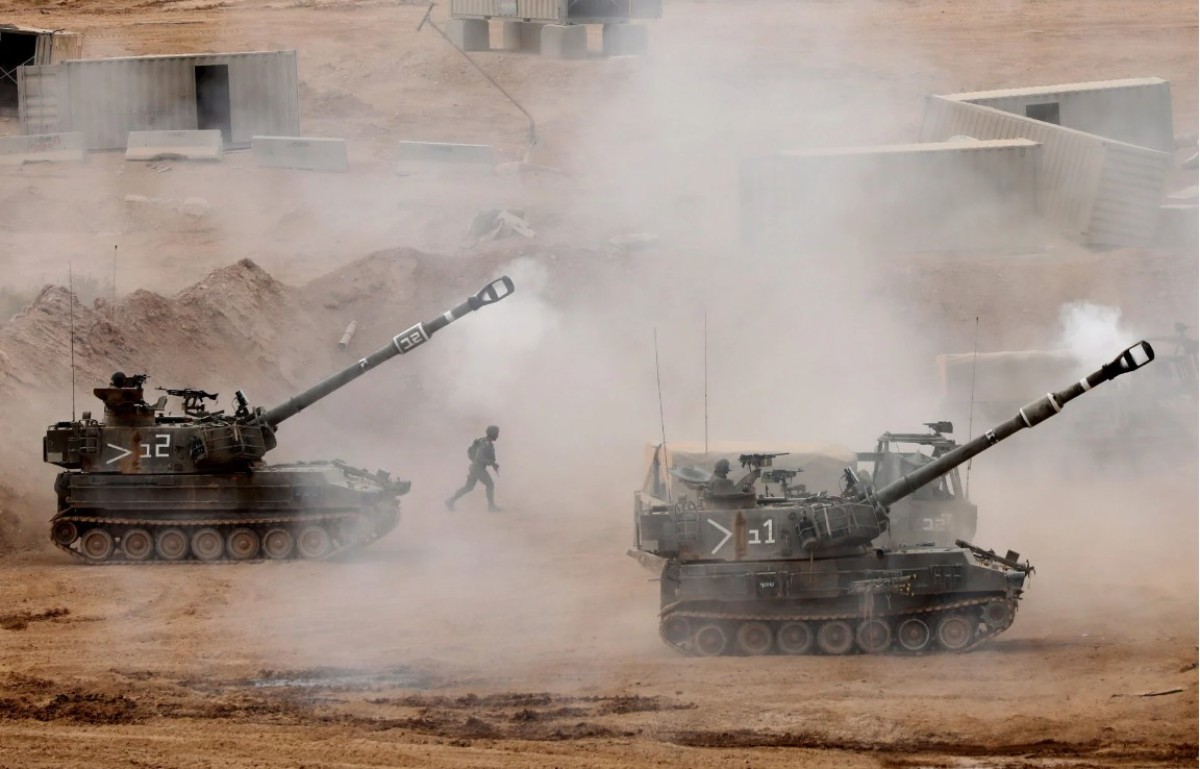 Σε μια αιφνιδιαστική και άκρως επιθετική κίνηση, οι ισραηλινές δυνάμεις εξαπέλυσαν μαζική επίθεση στην καρδιά της Λωρίδας της Γάζας