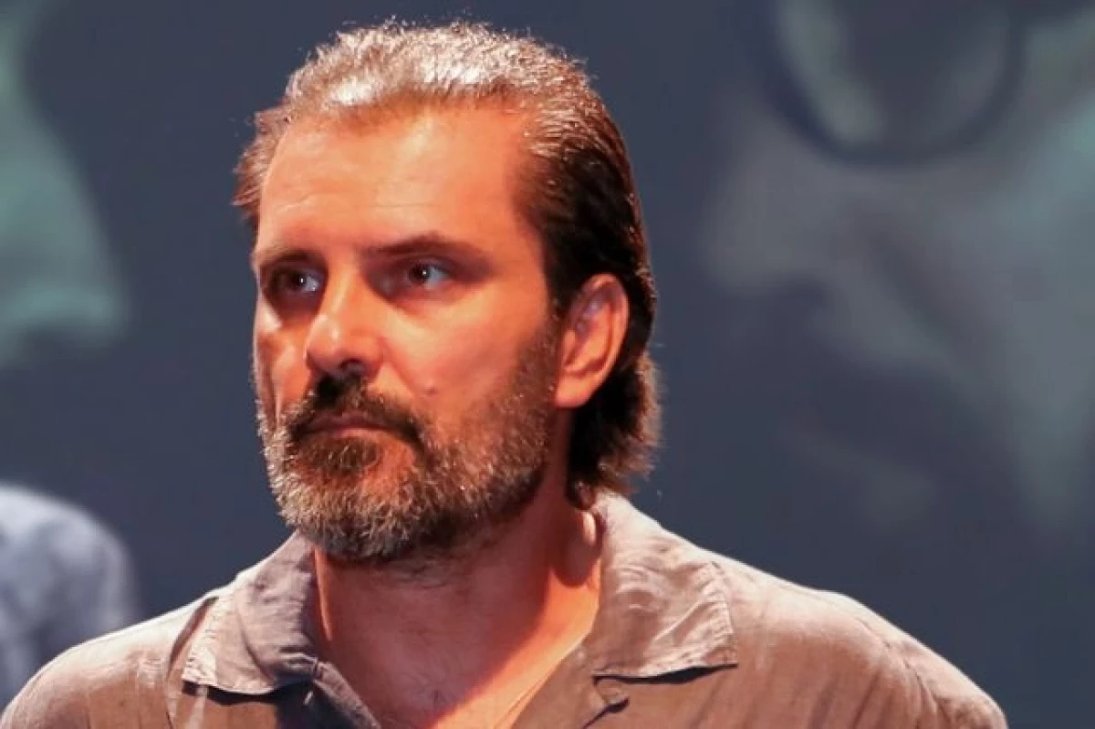 Βαρύ πένθος έχει σκεπάσει τον καλλιτεχνικό και πνευματικό χώρο, μετά την είδηση του θανάτου του αγαπημένου ηθοποιού Γεράσιμου Μιχελή.