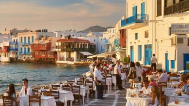 Οι καύσωνες, ο υπερτουρισμός και οι αυξημένες τιμές φέρνουν αλλαγές στις τουριστικές ροές της Ευρώπης. Οι ταξιδιώτες στρέφονται πλέον