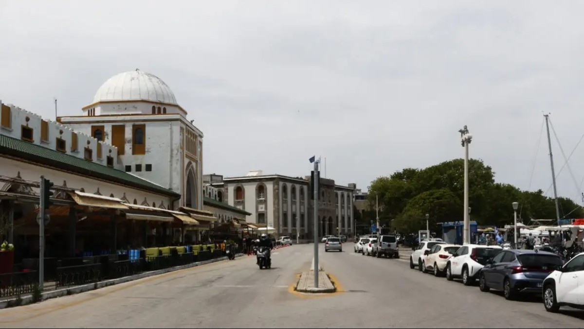 Αναβρασμός επικρατεί στη Ρόδο, λίγες μόλις ώρες μετά τα γεγονότα της Σύρου, καθώς νέα καταγγελία από Ισραηλινούς τουρίστες