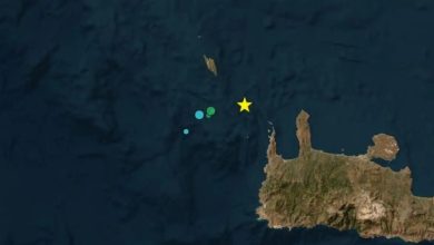 Μια ισχυρή σεισμική δόνηση έντασης 5,1 βαθμών της κλίμακας Ρίχτερ ταρακούνησε το μεσημέρι της Τετάρτης την περιοχή ανάμεσα στα