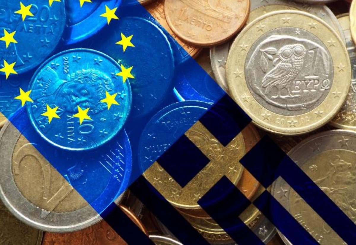 Το σκάνδαλο του ΟΠΕΚΕΠΕ μπορεί να μονοπωλεί τα πρωτοσέλιδα, αλλά, ω του θαύματος, η πραγματική παράσταση παίζεται σε μεγαλύτερο σκηνικό