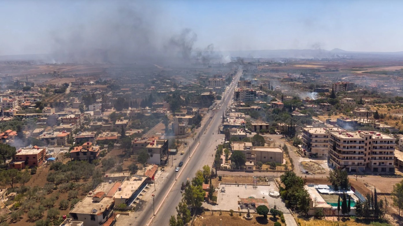 Νέα σοκαριστικά βίντεο αποκαλύπτουν την κλιμάκωση της αιματοχυσίας στη νότια Συρία, καθώς οι Δρούζοι της Σουέιντα βρίσκονται στο επίκεντρο