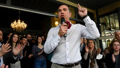 Η επιλογή του Αλέξη Τσίπρα να επαναφέρει στο δημόσιο διάλογο τα γεγονότα του 2015, τη στιγμή που η κυβέρνηση αντιμετωπίζει σοβαρές