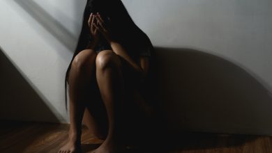 Φρίκη και αποτροπιασμό προκαλεί η είδηση πως μαθήτρια επαγγελματικού λυκείου στην Πάτρα παρέσυρε και ασέλγησε σε βάρος μικρότερης