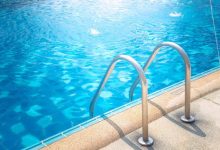 Άλλη μια σοκαριστική περίπτωση πνιγμού έλαβε χώρα σε ξενοδοχείο, αυτή τη φορά στον Ορνό της Μυκόνου, όταν δύο νεαροί Βραζιλιάνοι