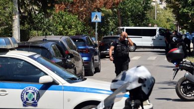 Μία φρικτή δολοφονία συγκλόνισε το Χαλάνδρι το πρωί της Δευτέρας,όταν 47χρονη γυναίκα έχασε τη ζωή της από τα χέρια