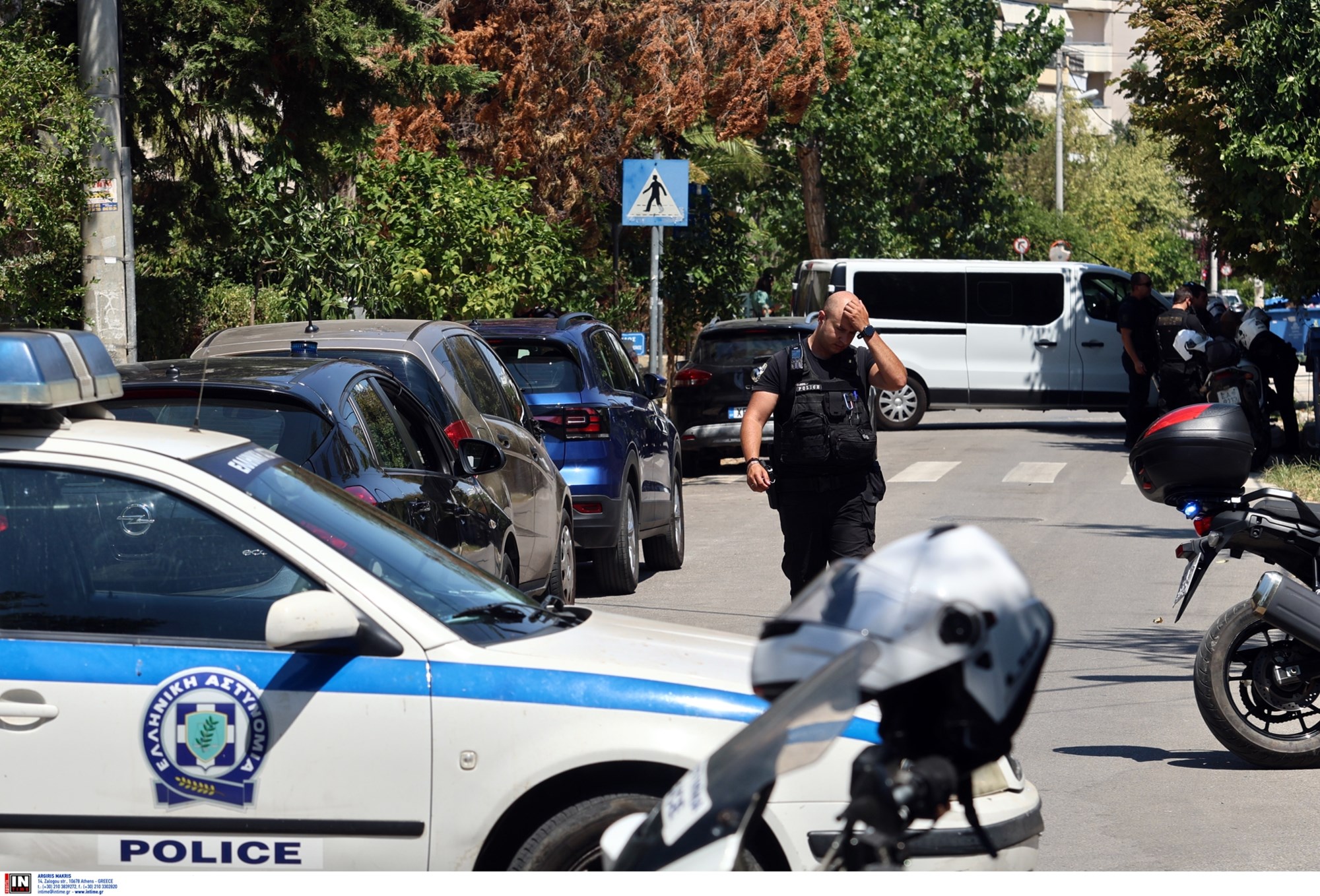 Μία φρικτή δολοφονία συγκλόνισε το Χαλάνδρι το πρωί της Δευτέρας,όταν 47χρονη γυναίκα έχασε τη ζωή της από τα χέρια