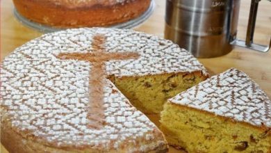 Κάθε χρόνο στις 27 Αυγούστου η ορθόδοξη εκκλησία τιμά τη μνήμη του Αγίου Φανουρίου με την φανουρόπιτα να έχει πρωταγωνιστικό ρόλο