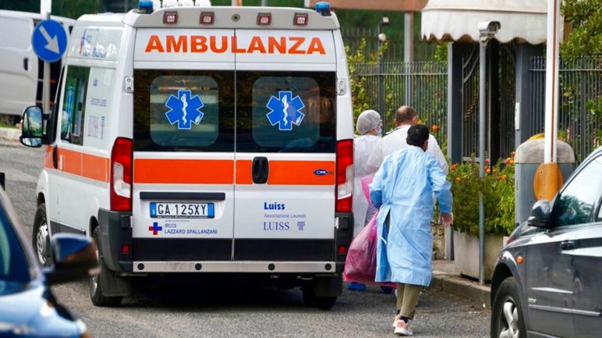 Θανατηφόρα αποδείχθηκε η κατανάλωση ενός σάντουιτς σε παραθαλάσσια πόλη της Καλαβρίας, τη Ντιαμάντε, όπου δύο άνθρωποι