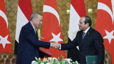 Η Τουρκία επιχειρεί να ανοίξει ένα νέο μέτωπο στην Ανατολική Μεσόγειο, καταθέτοντας πρόταση προς το Κάιρο για τον επαναπροσδιορισμό