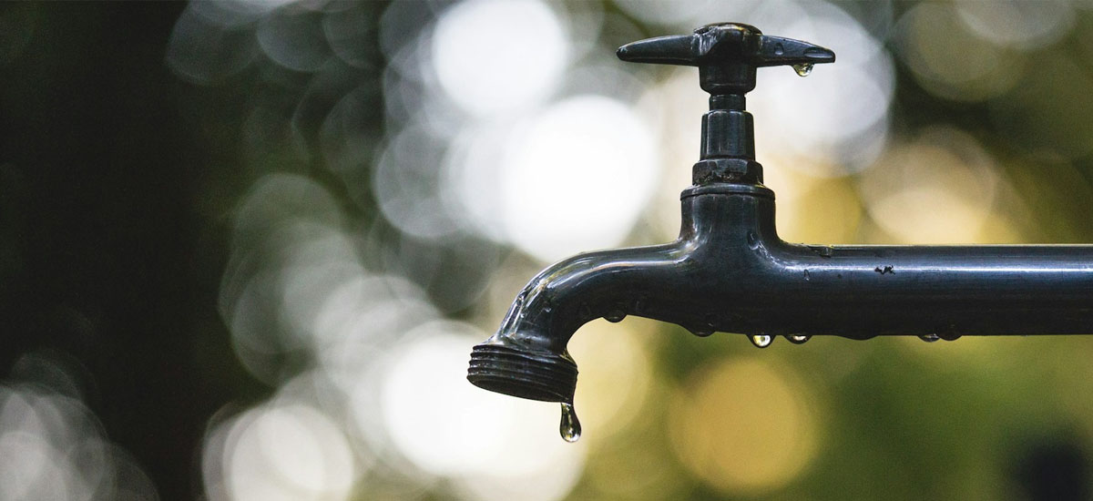 Ο υδάτινος κώδωνας κινδύνου χτυπά δυνατά στην Ελλάδα, καθώς 39 Δήμοι της χώρας έχουν ήδη καταφύγει στο υπουργείο Κλιματικής Κρίσης