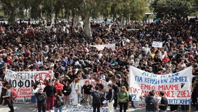 Η χώρα αναμένεται να βρεθεί σε απεργιακή κινητοποίηση την Πέμπτη 28 Αυγούστου, καθώς η ΑΔΕΔΥ έχει κηρύξει 24ωρη απεργία ενάντια στο νέο