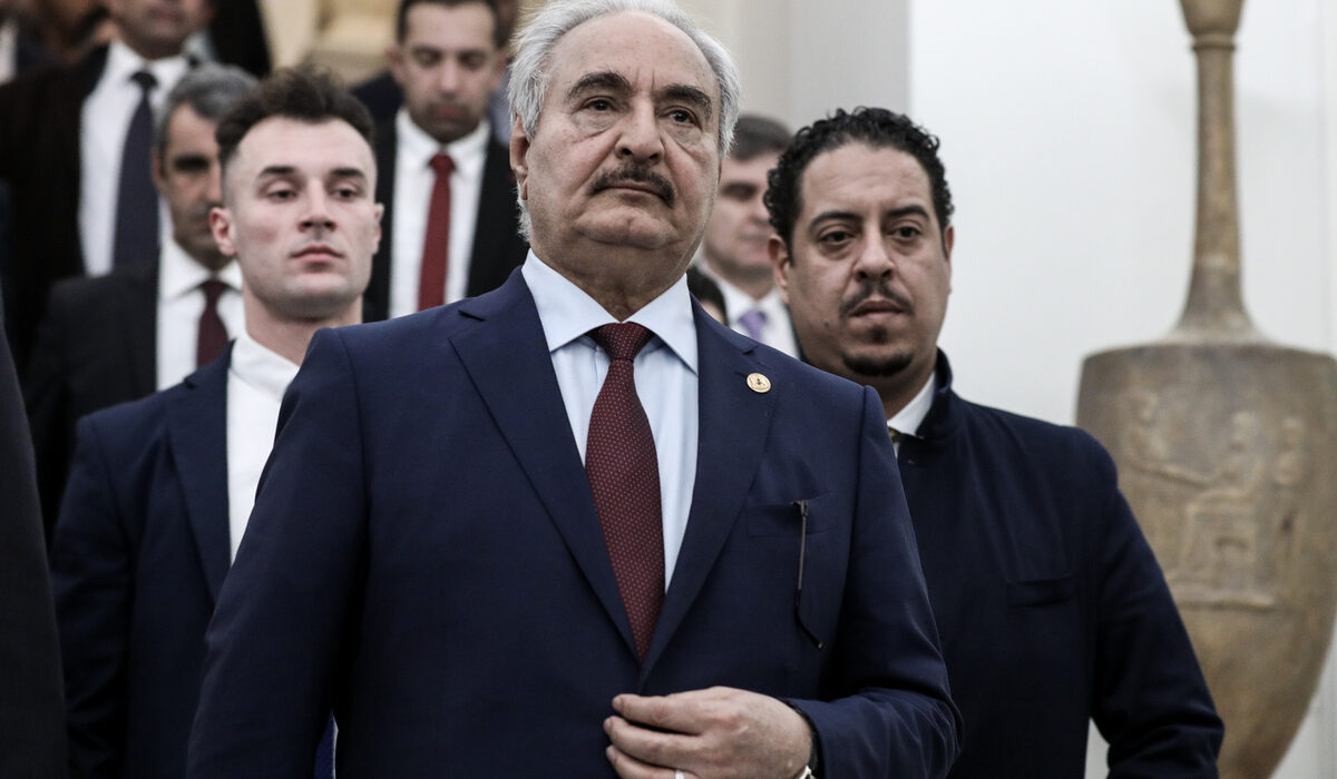 Σε μια εξέλιξη που επιβεβαιώνει τη μετατόπιση της ελληνικής στρατηγικής στη Λιβύη, πλοίο με σημαία Παναμά, το οποίο μετέφερε 350