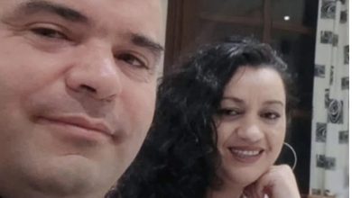 Συνελήφθη το απόγευμα του Σαββάτου, 23 Αυγούστου 2025, ο 40χρονος άνδρας που δολοφόνησε την 36χρονη σύζυγό του το πρωί της προηγούμενης ημέρας στον Βόλο.