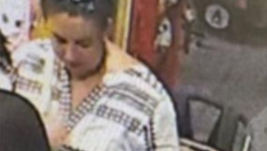 Συνελήφθη τις πρώτες πρωινές ώρες της Πέμπτης, 1η Αυγούστου, η 32χρονη μητέρα του δίχρονου κοριτσιού που εντοπίστηκε νεκρό